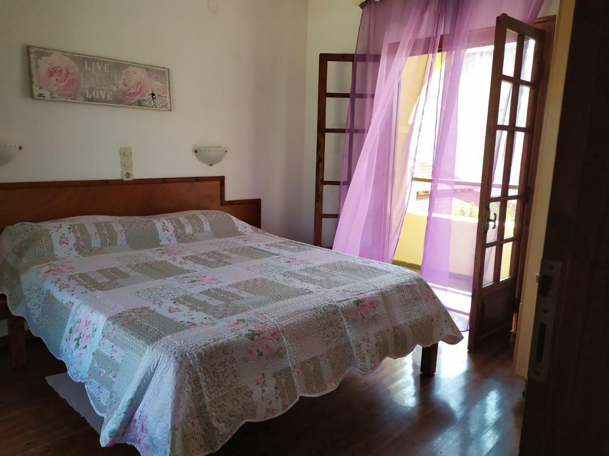 Apartment Victoria Agios Georgios  Exterior photo